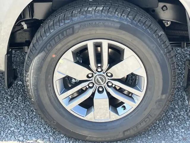 2026 Nissan Frontier Crew Cab SV 4x2