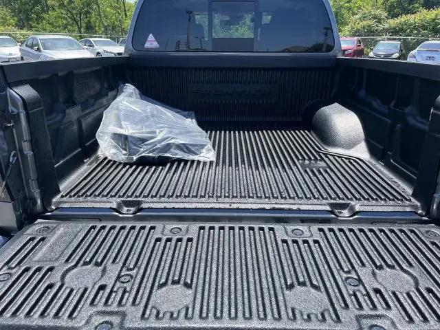 2026 Nissan Frontier Crew Cab SV 4x2