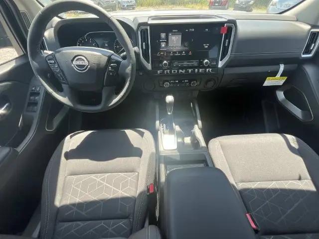 2026 Nissan Frontier Crew Cab SV 4x2