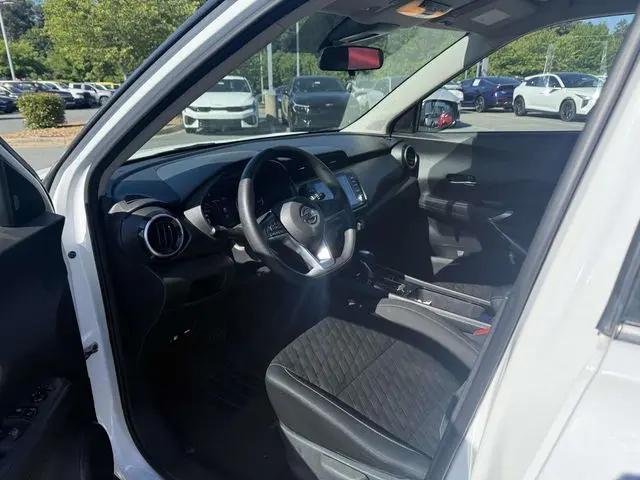 2021 Nissan Kicks SV Xtronic CVT