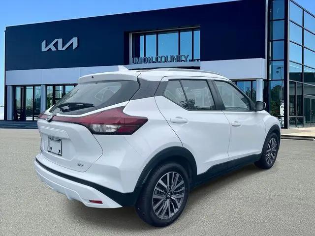 2021 Nissan Kicks SV Xtronic CVT