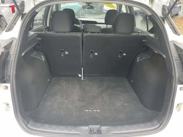 2021 Nissan Kicks SV Xtronic CVT