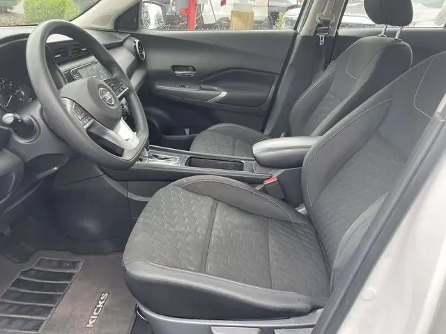 2021 Nissan Kicks SV Xtronic CVT