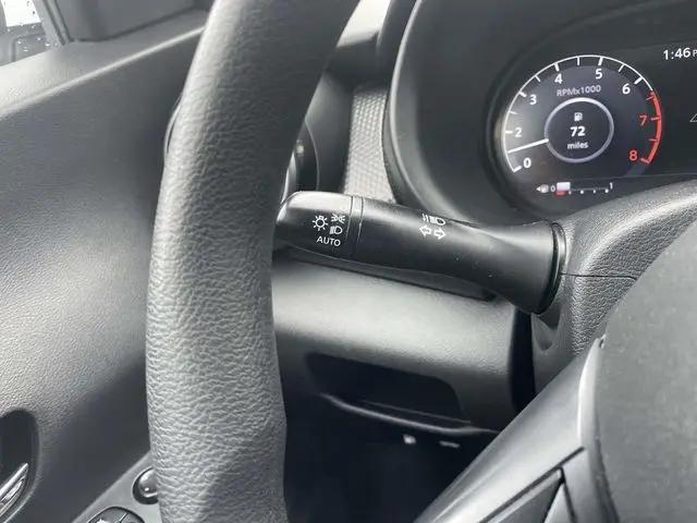 2021 Nissan Kicks SV Xtronic CVT