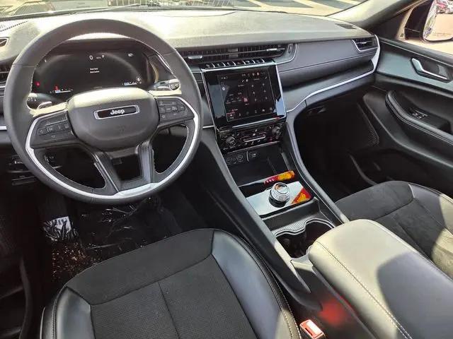 2025 Jeep Grand Cherokee L Altitude X 4x4