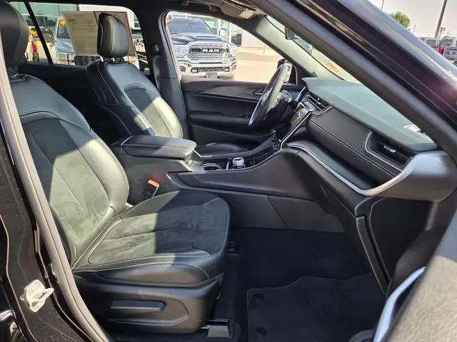 2025 Jeep Grand Cherokee L Altitude X 4x4