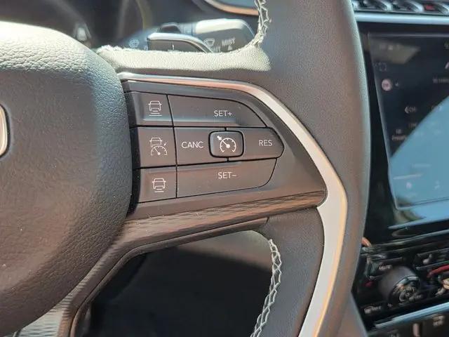 2025 Jeep Grand Cherokee L Altitude X 4x4