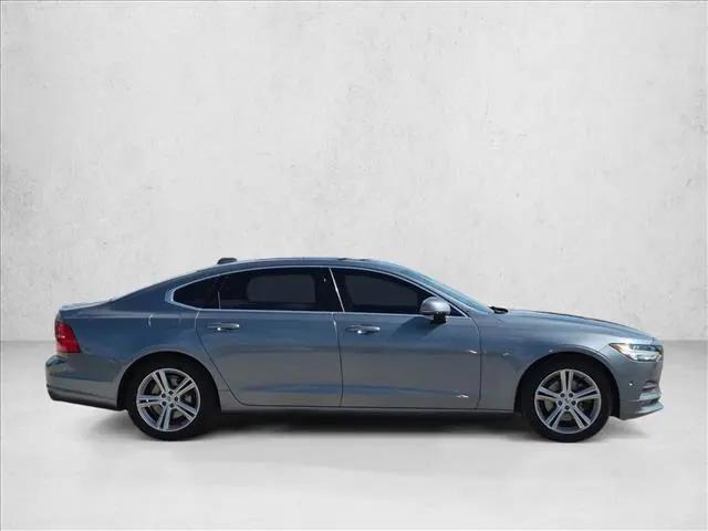 2018 Volvo S90 T5 Momentum