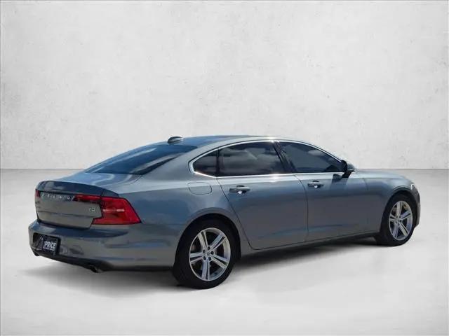 2018 Volvo S90 T5 Momentum