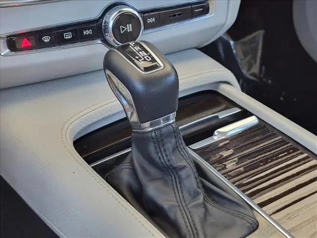 2018 Volvo S90 T5 Momentum