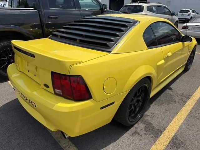 2003 Ford Mustang Mach 1
