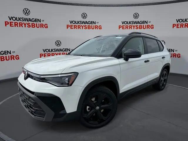 2026 Volkswagen Taos SE Black for sale in Perrysburg, OH