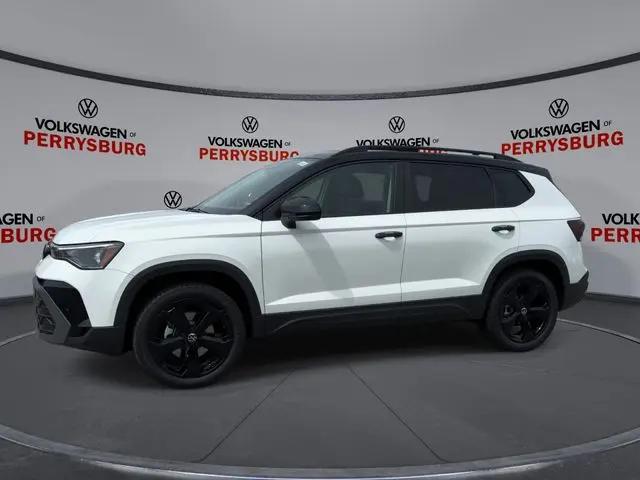 2026 Volkswagen Taos SE Black