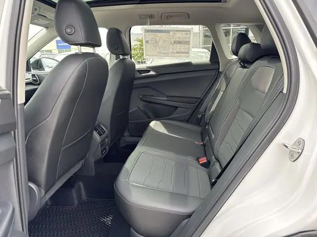 2026 Volkswagen Taos SE Black