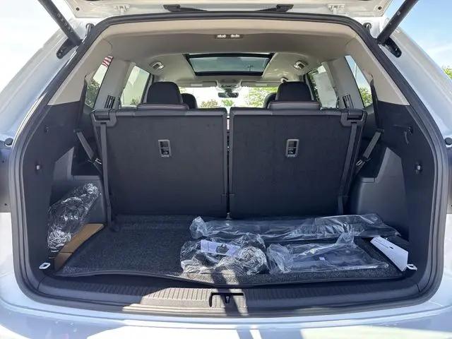 2026 Volkswagen Atlas Peak Edition