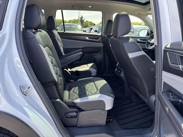 2026 Volkswagen Atlas Peak Edition