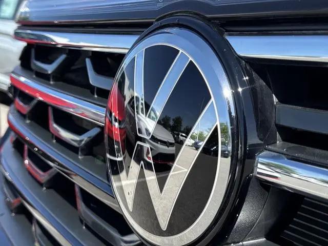2026 Volkswagen Atlas Peak Edition