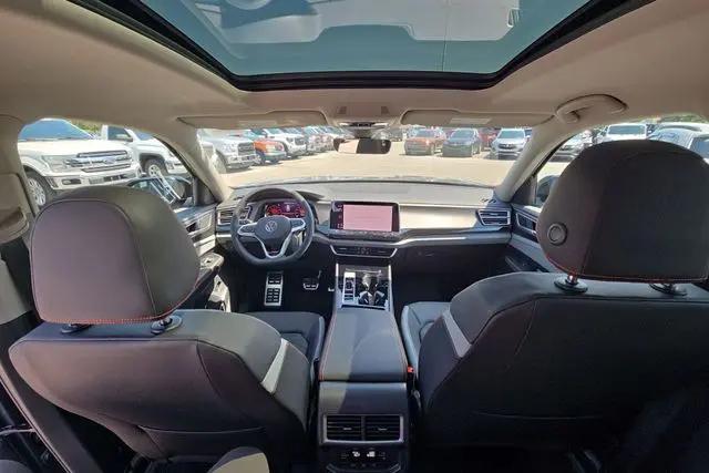2026 Volkswagen Atlas Peak Edition