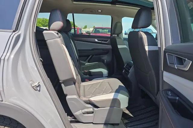 2026 Volkswagen Atlas Peak Edition