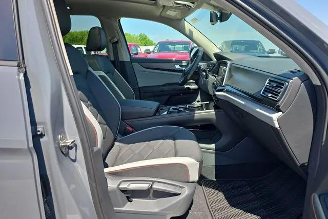 2026 Volkswagen Atlas Peak Edition