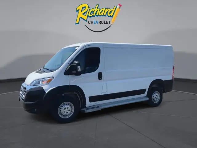 2025 Ram ProMaster 2500 Cargo Van Tradesman Low Roof 136" WB w/Pass Seat