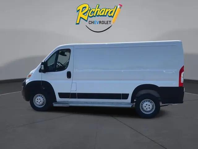 2025 Ram ProMaster 2500 Cargo Van Tradesman Low Roof 136" WB w/Pass Seat