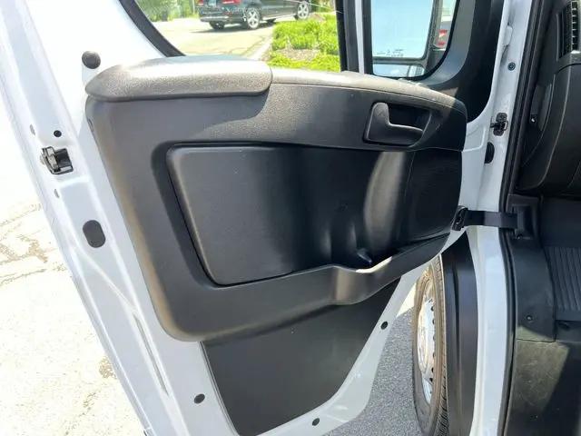 2025 Ram ProMaster 2500 Cargo Van Tradesman Low Roof 136" WB w/Pass Seat