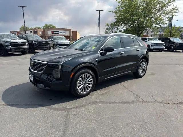 2025 Cadillac XT4 AWD Premium Luxury