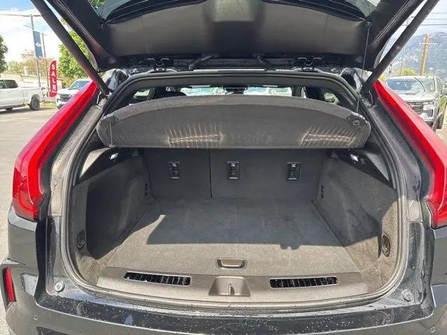 2025 Cadillac XT4 AWD Premium Luxury