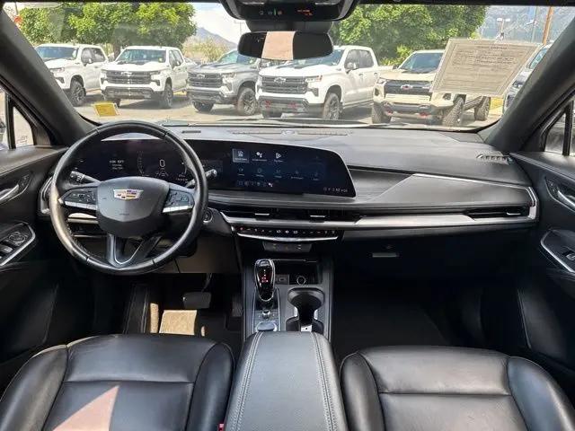 2025 Cadillac XT4 AWD Premium Luxury