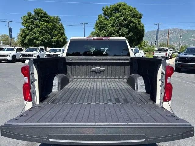 2026 Chevrolet Silverado 1500 4WD Crew Cab Short Bed RST