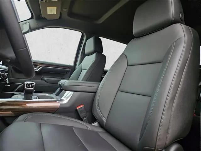 2026 Chevrolet Silverado 1500 4WD Crew Cab Short Bed RST