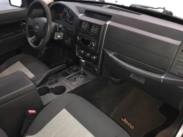2010 Jeep Liberty Sport
