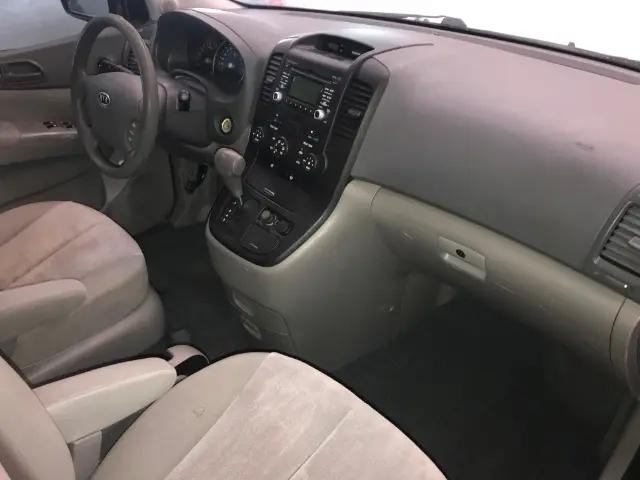 2012 Kia Sedona LX