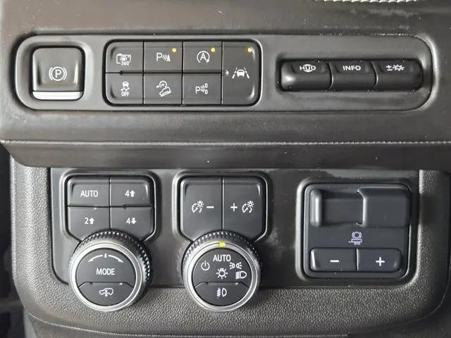 2023 GMC Yukon 4WD Denali Ultimate