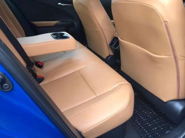 2025 Lexus 300 Premium