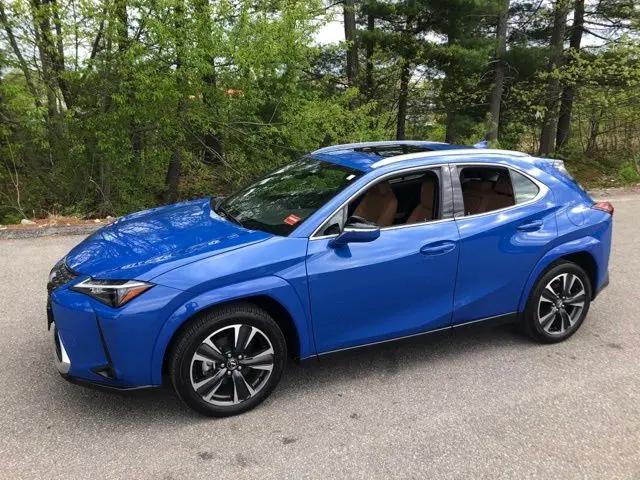 2025 Lexus 300 Premium