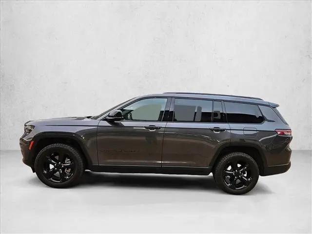 2022 Jeep Grand Cherokee L Altitude 4x4