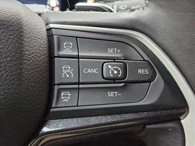 2022 Jeep Grand Cherokee L Altitude 4x4