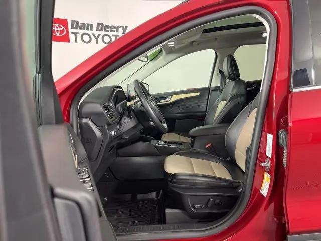2021 Ford Escape Titanium Hybrid