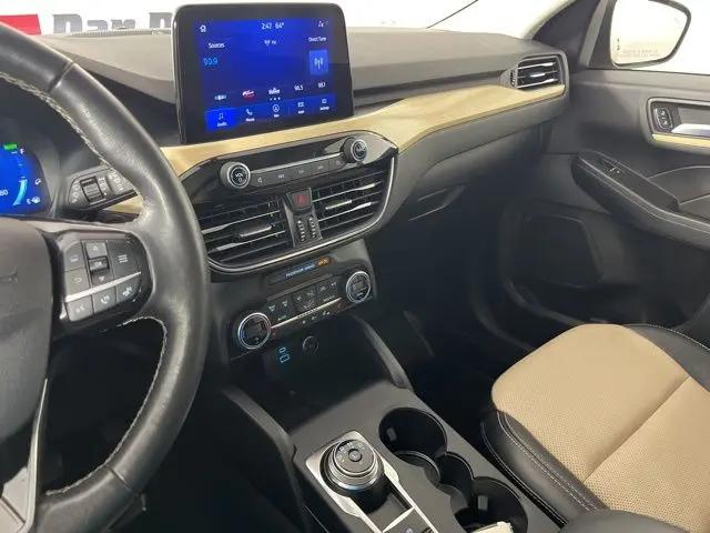 2021 Ford Escape Titanium Hybrid