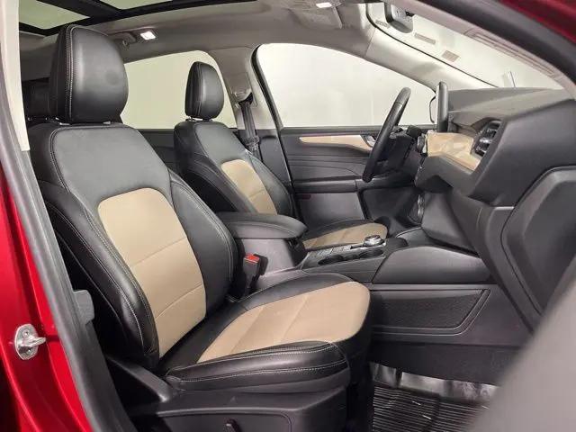 2021 Ford Escape Titanium Hybrid
