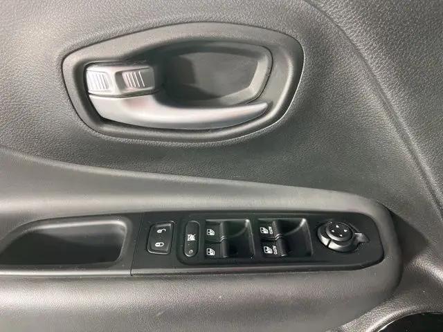 2020 Jeep Renegade Altitude 4x4
