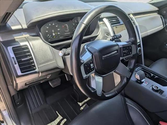 2024 Land Rover Discovery P360 Metropolitan Edition