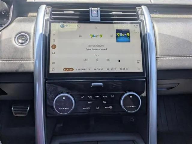 2024 Land Rover Discovery P360 Metropolitan Edition