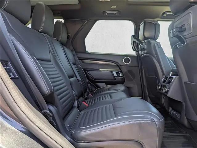 2024 Land Rover Discovery P360 Metropolitan Edition