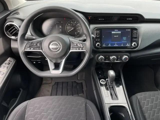 2023 Nissan Kicks SV Xtronic CVT
