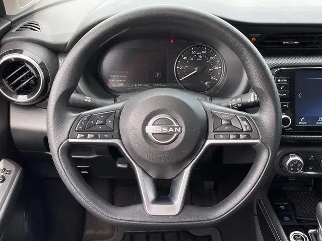 2023 Nissan Kicks SV Xtronic CVT