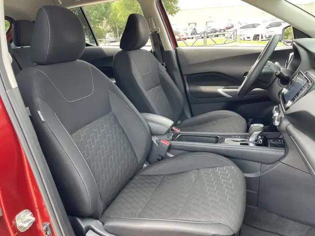 2023 Nissan Kicks SV Xtronic CVT