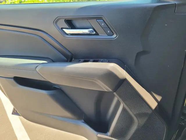 2024 Chevrolet Colorado 2WD LT